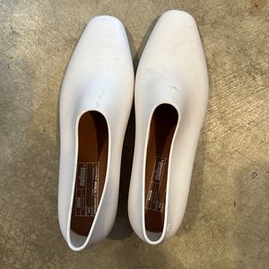 White waterproof bootie